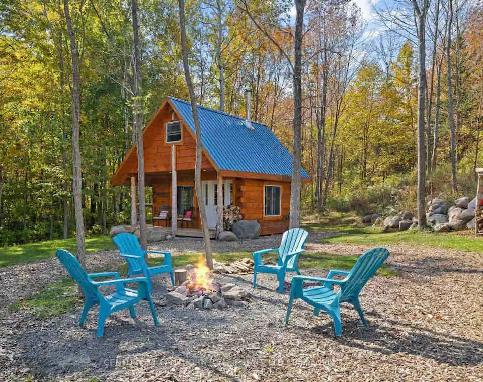 Romantic Cabin